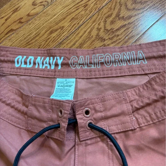 Old Navy Men’s Orange Swim Trunks - Picture 3 of 3